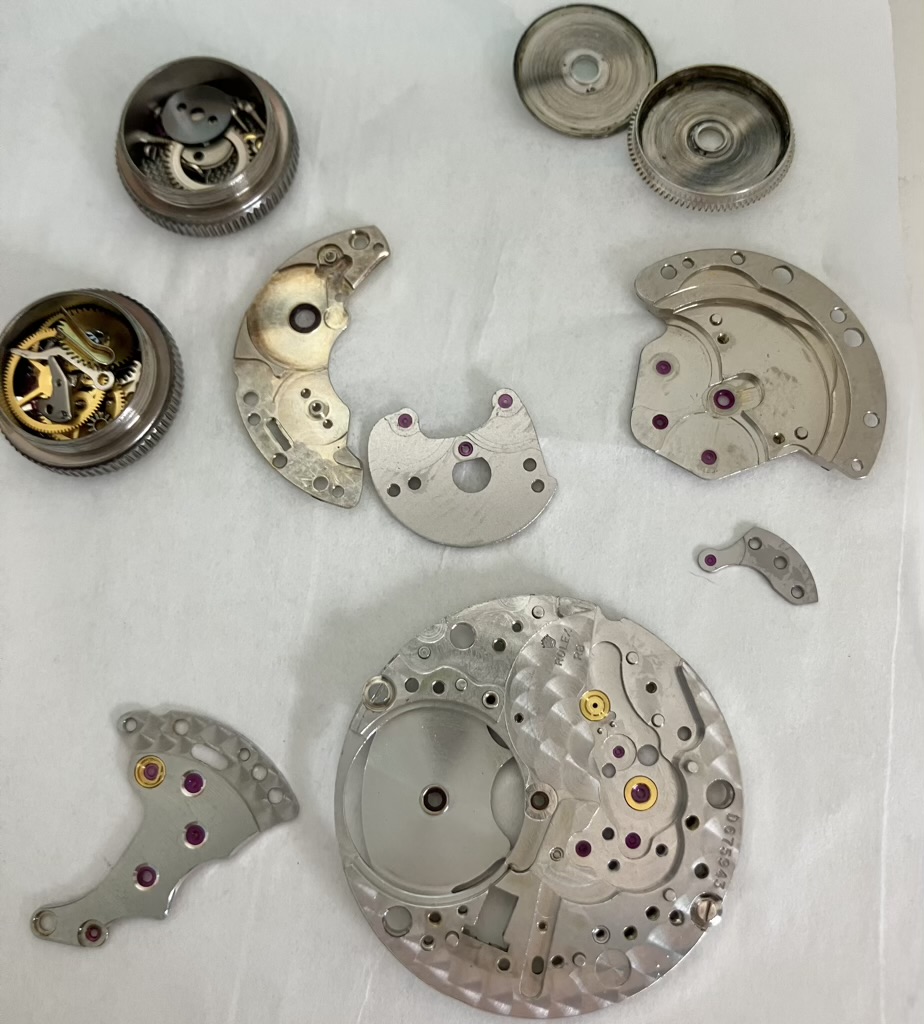Rolex Ref. 1525 Calibre 1570 service in progress - photograph 4