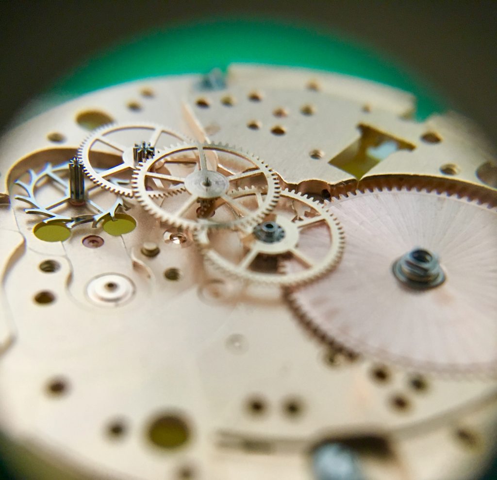 SERVICE: Omega Seamaster Cosmic Calibre 752