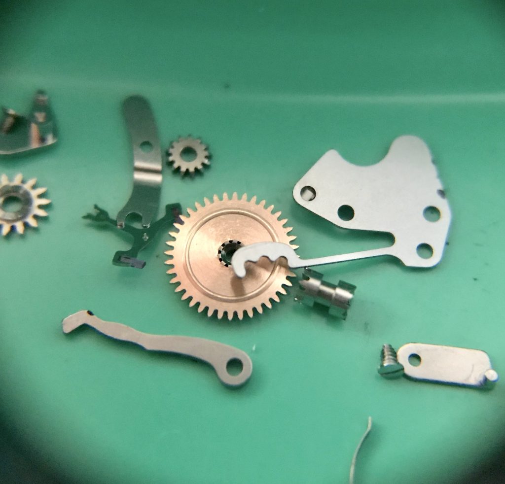 Omega Geneve Dynamic 565 Movement