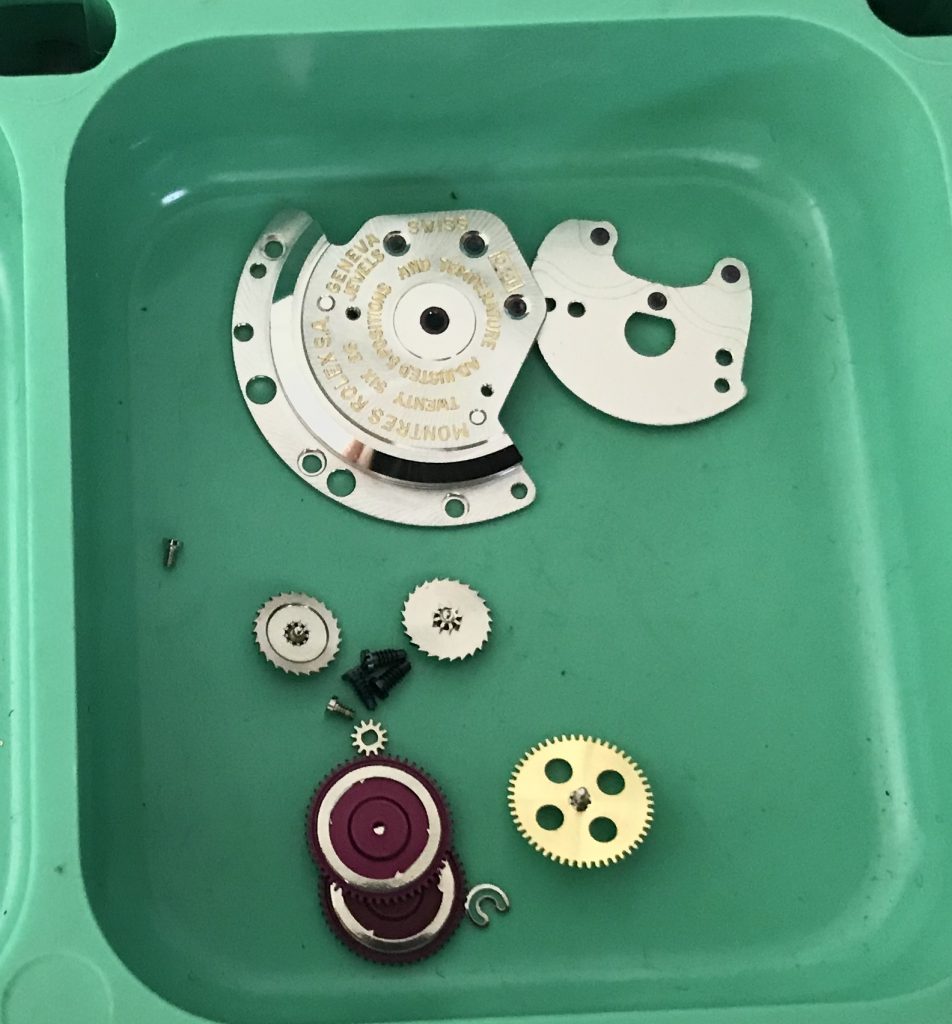 Servicing the Rolex Ref. 1500 Oyster Perpetual Date Cal. 1570 automatic