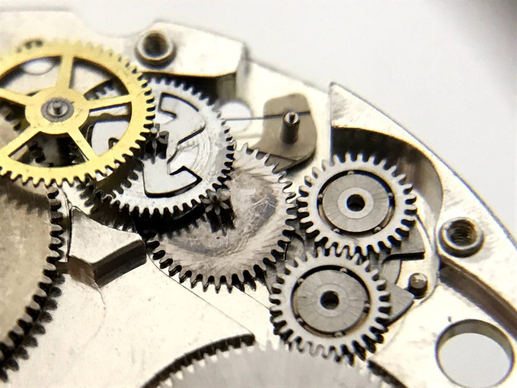 Vintage Universal Geneve Shadow Automatic Watch Service & Repair