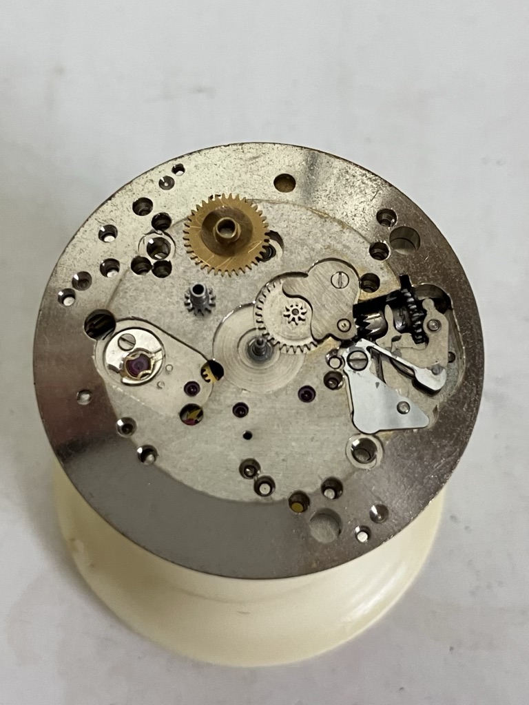 Servicing the Heuer De Luxe “Self Winding” Wristwatch Caliber A. Schild 1361