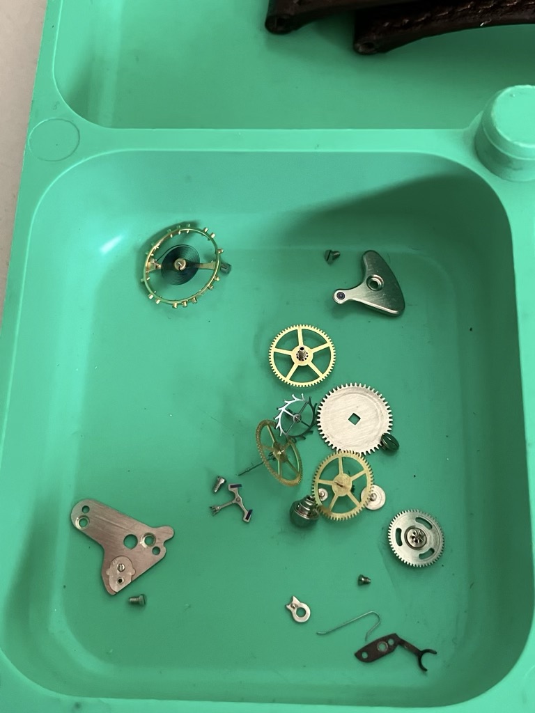 Servicing the Heuer De Luxe “Self Winding” Wristwatch Caliber A. Schild 1361