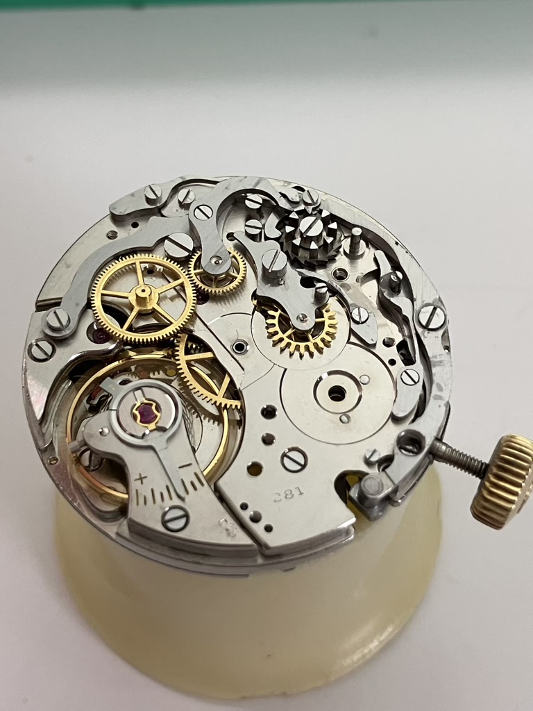 Service and Repair of the Universal Genève Tri-Compax